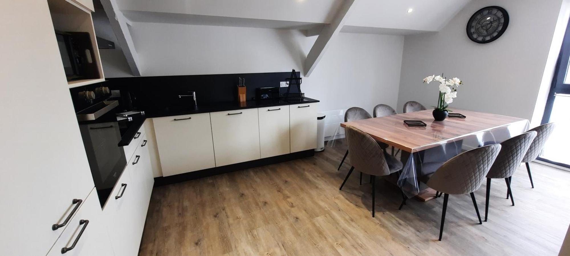 Les Appartements De La B Saint-Benoit-des-Ondes Luaran gambar