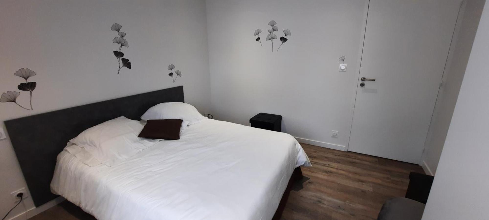 Les Appartements De La B Saint-Benoit-des-Ondes Luaran gambar