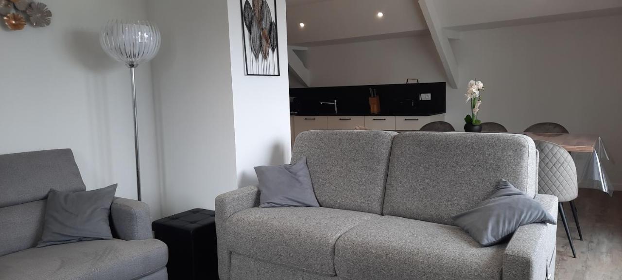 Les Appartements De La B Saint-Benoit-des-Ondes Luaran gambar