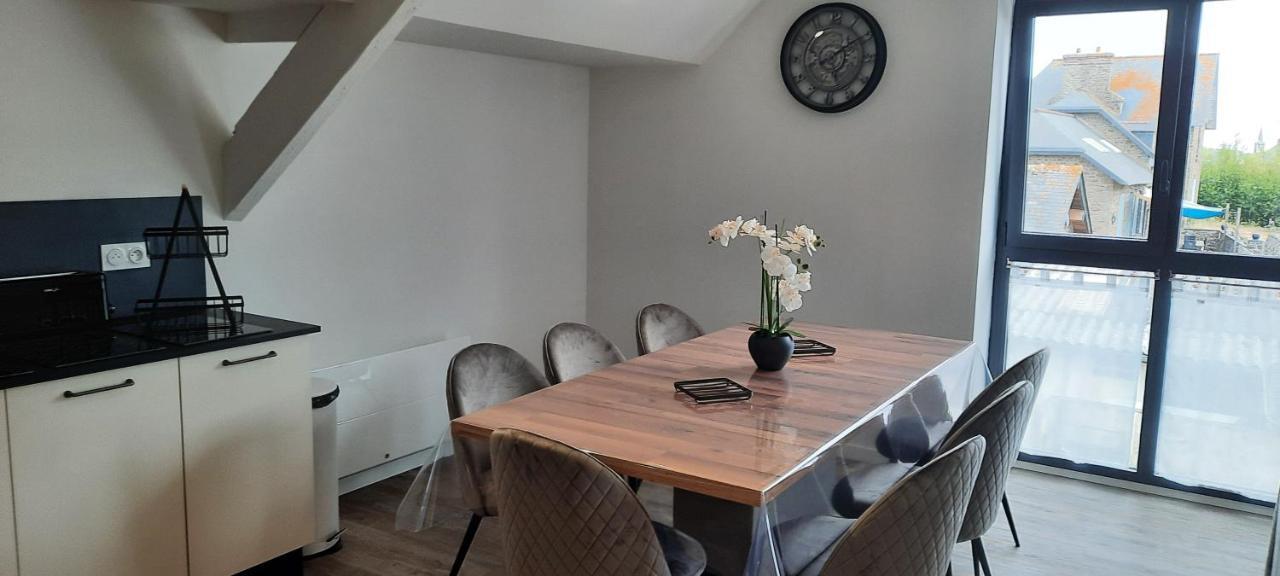 Les Appartements De La B Saint-Benoit-des-Ondes Luaran gambar