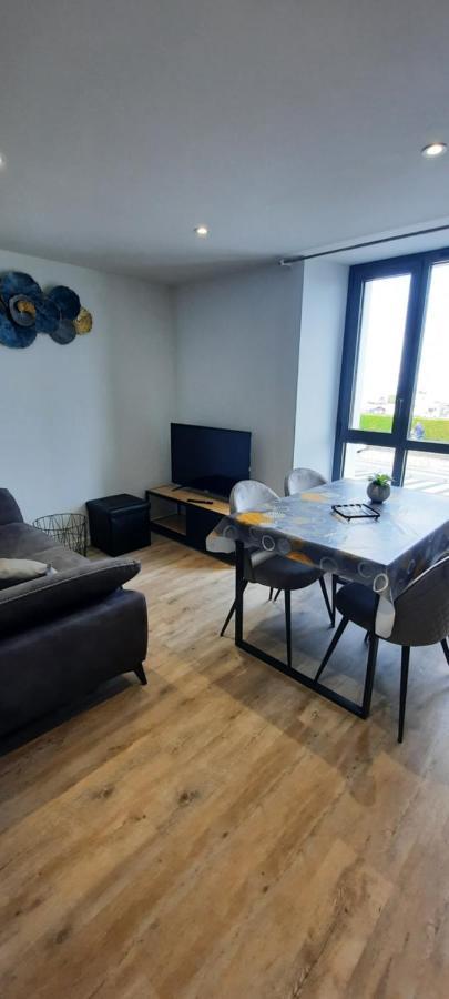 Les Appartements De La B Saint-Benoit-des-Ondes Luaran gambar