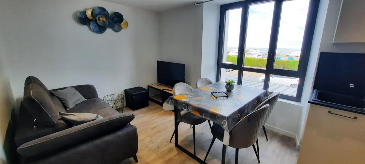 Les Appartements De La B Saint-Benoit-des-Ondes Luaran gambar