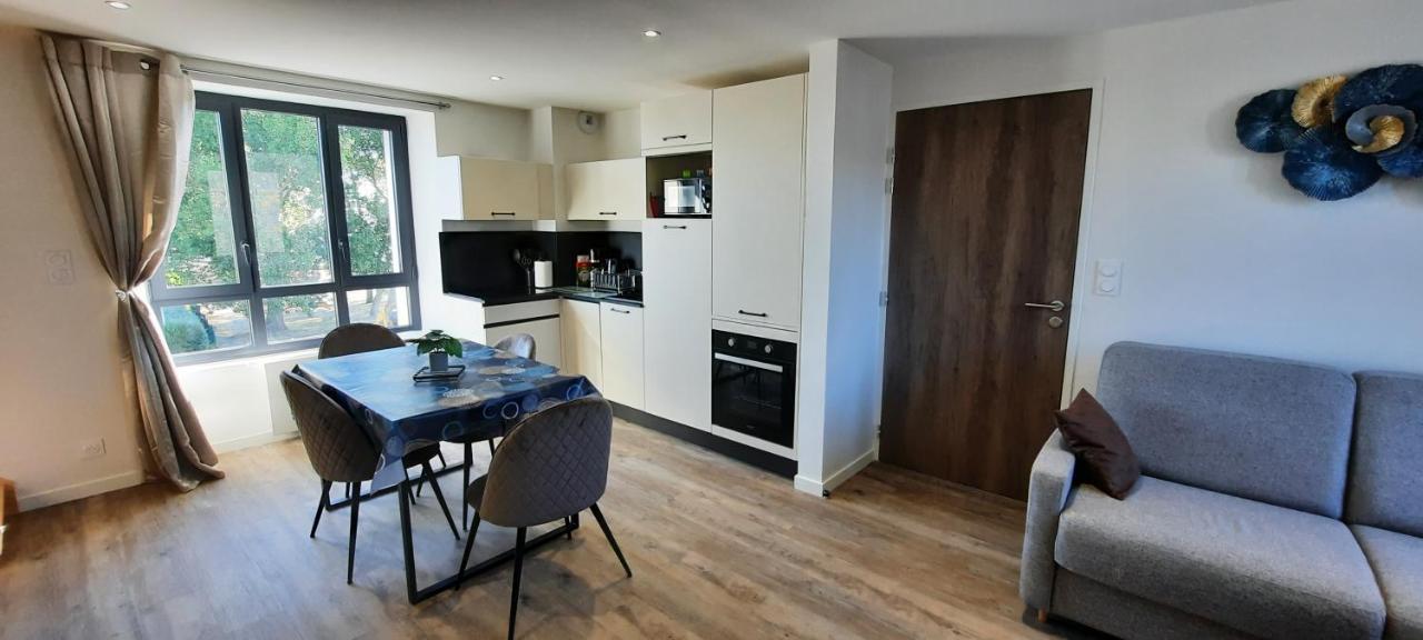 Les Appartements De La B Saint-Benoit-des-Ondes Luaran gambar
