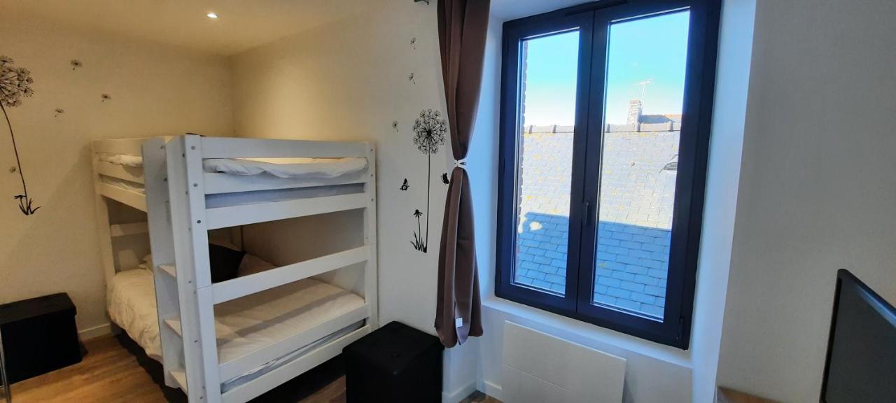 Les Appartements De La B Saint-Benoit-des-Ondes Luaran gambar